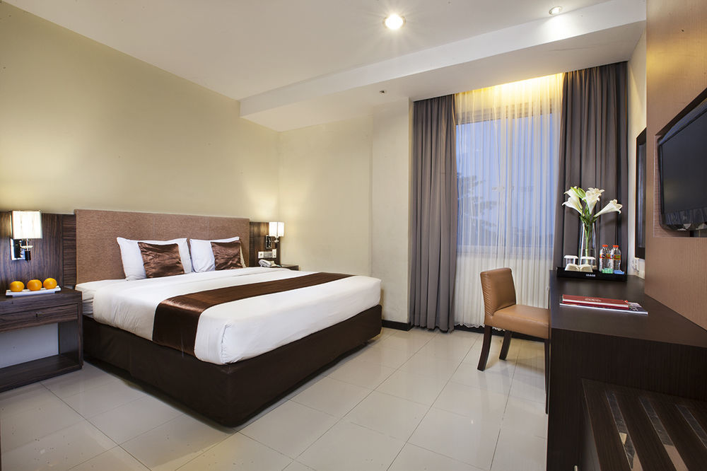 Regantris Malioboro Hotell Yogyakarta Eksteriør bilde